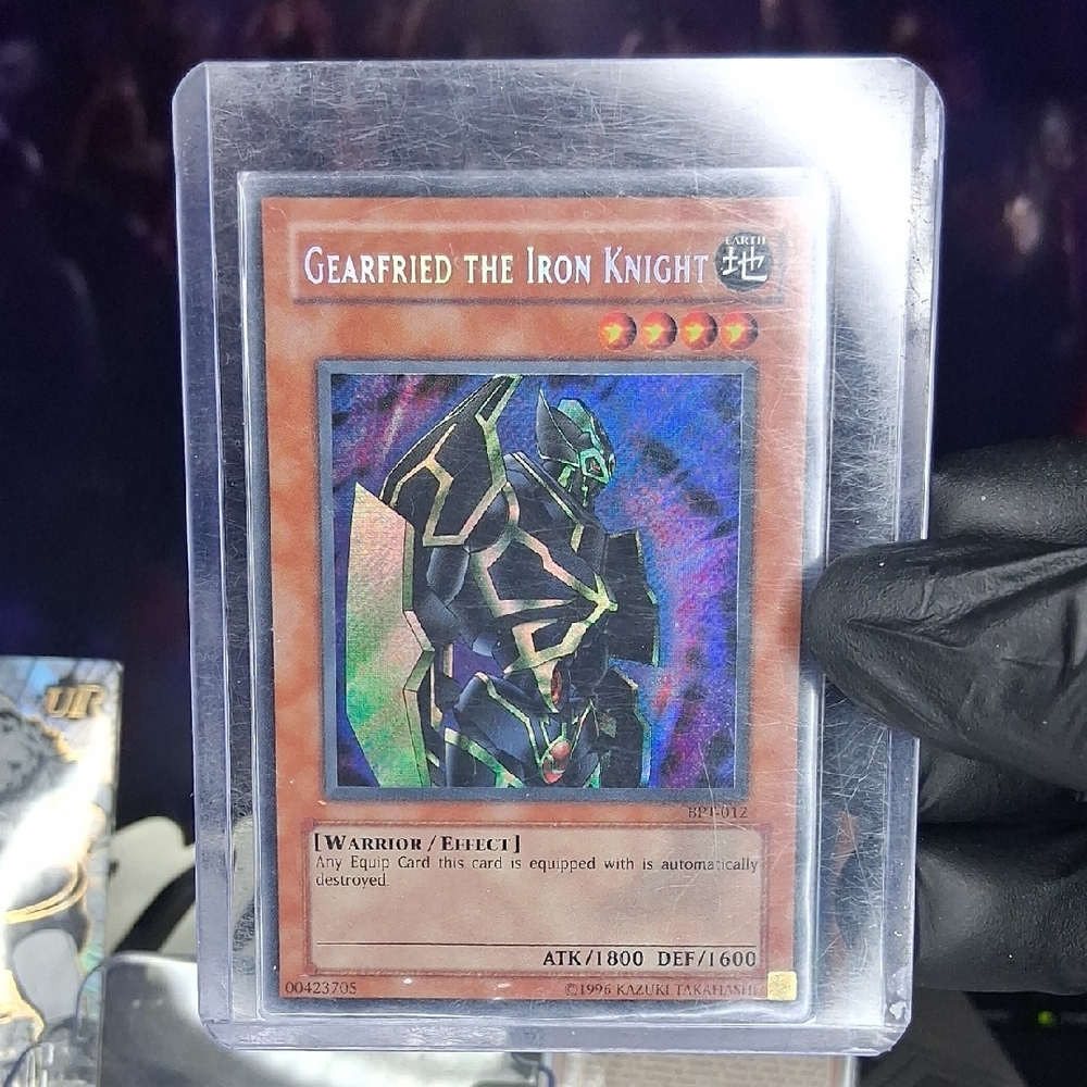 Gearfried the Iron Knight Trading Card